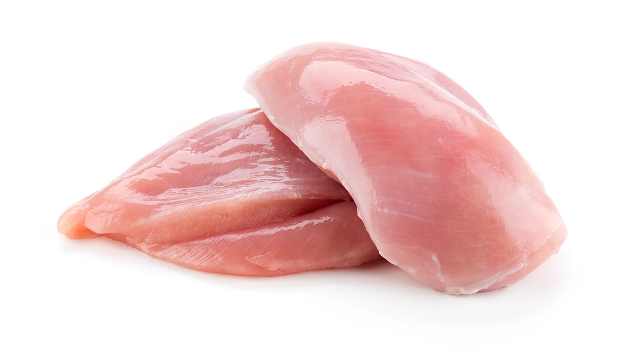 How to prevent a chicken breast from being dry when cooking it?